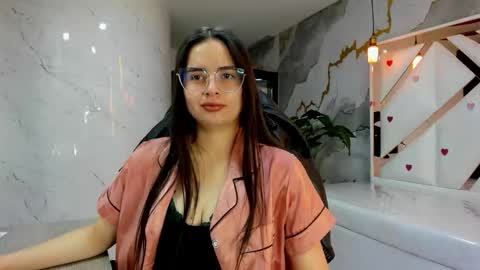 Qetsyah online show from February 25, 2:26 pm