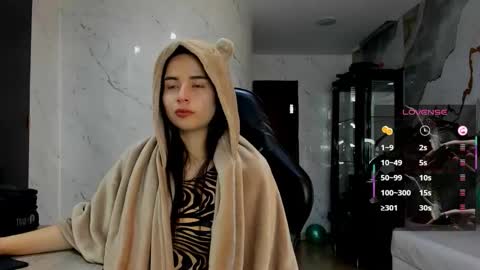 Qetsyah online show from March 22, 1:06 pm