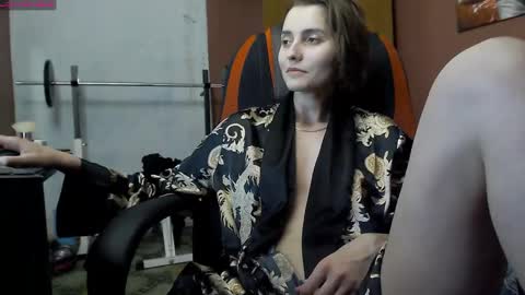 Snapshot of queen4565 chatting on February 23, 5:01 pm Lola online show from February 23, 5:01 pm