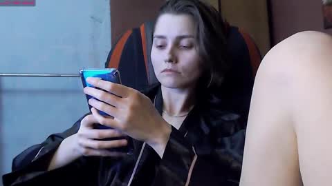 Snapshot of queen4565 chatting on March 3, 4:10 pm Lola online show from March 3, 4:10 pm