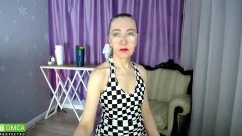 Snapshot of queen_a_n_i chatting on March 10, 8:06 am A N I Ill be here on December 1st online show from March 10, 8:06 am