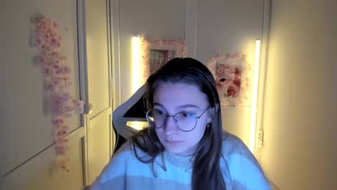Amelie online show from May 1, 9:34 am