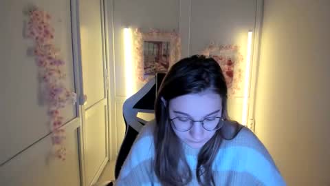 Amelie online show from April 30, 7:24 am