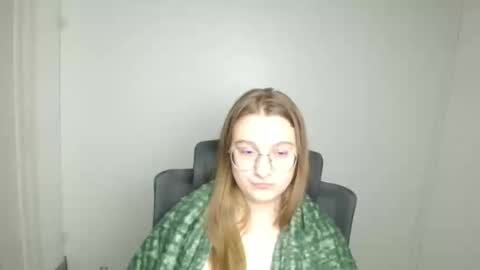 Amelie online show from February 14, 9:00 am