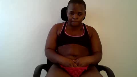 queen_arriana online show from June 5, 6:52 am