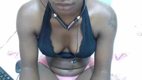 Queen online show from February 18, 8:38 am