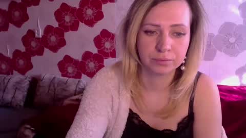 Queen Daenerys online show from February 13, 8:27 am