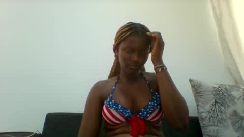 Snapshot of queen_diveer chatting on September 14, 4:10 am queen_diveer online show from September 14, 4:10 am