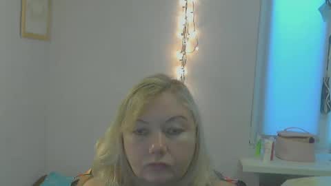 queen_jane8 online show from March 1, 12:56 pm