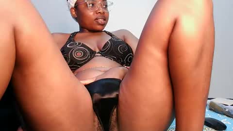 queen_joy123 online show from February 20, 1:59 am