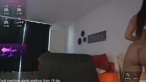 queen_leylla online show from April 27, 5:48 am