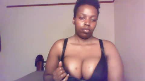 QUEEN online show from December 13, 1:37 am