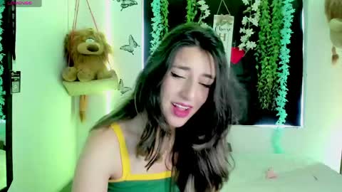 queen_natttyy online show from April 22, 2:47 pm