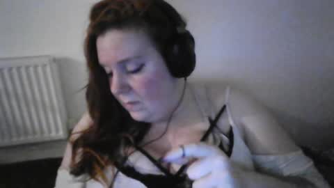 queen_o_swords online show from March 6, 11:44 pm