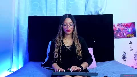 Snapshot of queen_stasy chatting on October 2, 9:53 pm Valentina online show from October 2, 9:53 pm