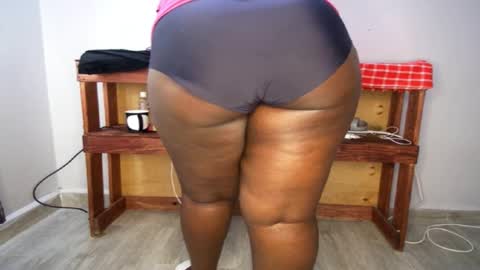 Nina online show from October 20, 5:21 am