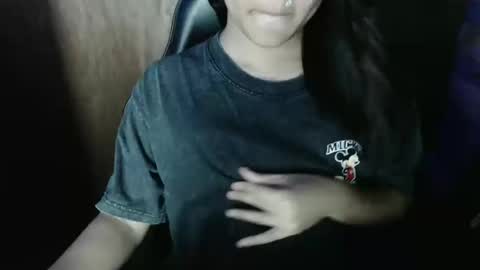 queenkrissha online show from December 17, 10:30 am