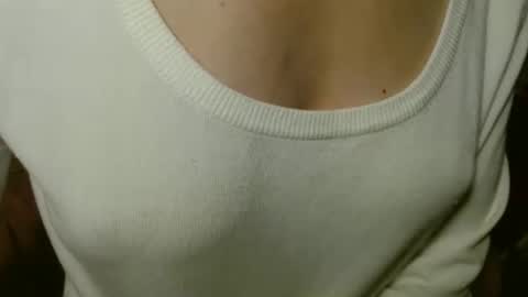 queenoftenderness online show from April 15, 8:31 pm