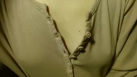 queenoftenderness online show from April 28, 6:56 pm