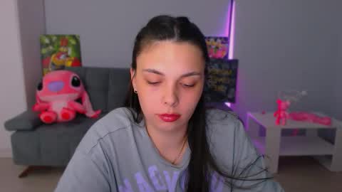 Snapshot of queenofthesense chatting on September 12, 4:58 pm Patricia online show from September 12, 4:58 pm