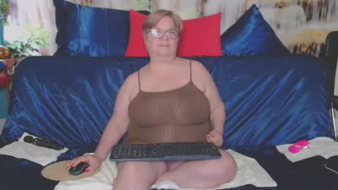 QueenPammy online show from April 24, 12:41 pm