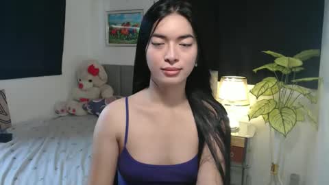 Snapshot of queenpinay69 chatting on October 4, 1:33 am QueenPinay69 online show from October 4, 1:33 am