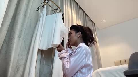 quelc538 online show from March 11, 7:23 am