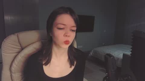 quietluxury online show from June 21, 6:34 pm