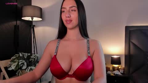    online show from November 11, 6:38 pm