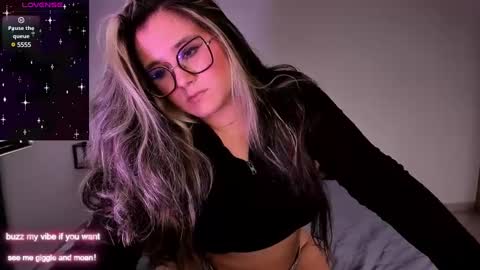 Rachel Foss online show from February 10, 8:42 pm