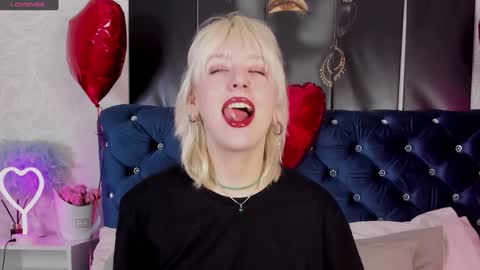 RachelCart online show from February 8, 3:52 am