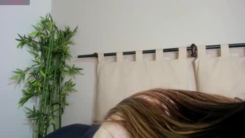 Rachell online show from April 28, 4:38 am