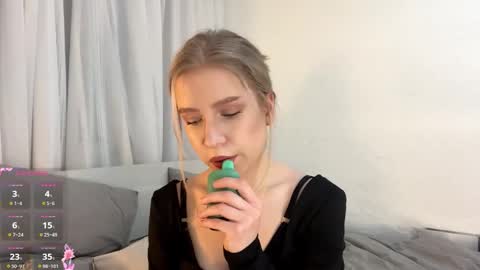 Alice online show from January 12, 9:09 pm