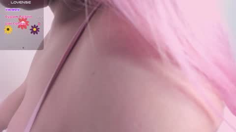 REY online show from April 23, 10:34 pm