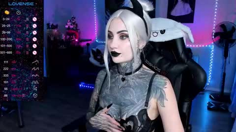  Miko Pleasee help me get 100 likes online show from November 3, 11:47 am