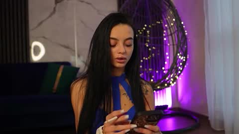 Ann online show from November 22, 5:21 am