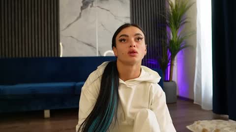 Ann online show from April 25, 4:26 am