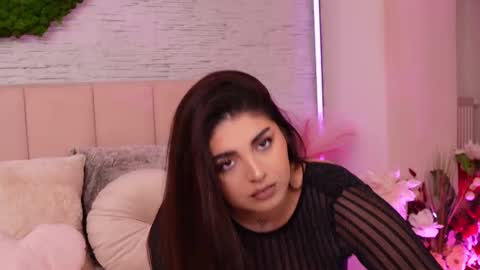 RachelSwaan online show from November 6, 7:36 am