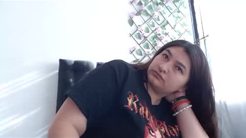 radiantgoddes online show from January 28, 1:27 pm