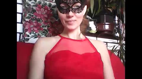 Rafaella online show from March 3, 1:15 pm