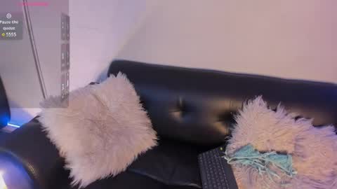 raichell_sweet_curvy online show from May 6, 2:43 pm