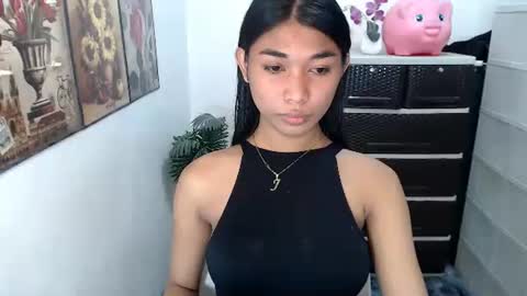 raindrizzle1706 online show from April 25, 2:36 pm