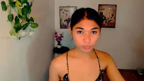 raindrizzle1706 online show from December 20, 11:25 am