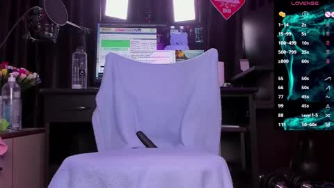 Laura online show from February 23, 3:39 am