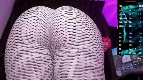 Laura online show from March 11, 3:58 am