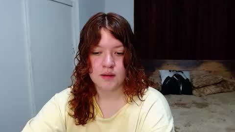 Snapshot of ramona15 chatting on October 16, 10:34 pm Ramona online show from October 16, 10:34 pm