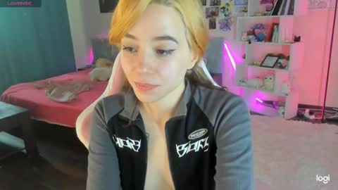 Snapshot of ramona_terner chatting on February 10, 8:20 am Ramona terner online show from February 10, 8:20 am
