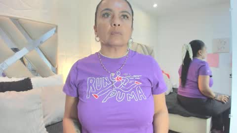 Raquel Moore  online show from March 27, 12:39 pm