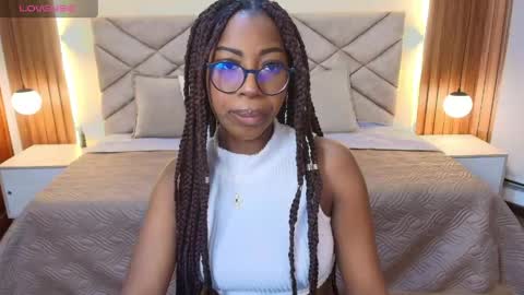 Raquel online show from April 22, 12:13 pm