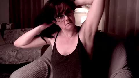 Snapshot of raven_feathers chatting on February 12, 1:19 am Roxanneredlight59 online show from February 12, 1:19 am